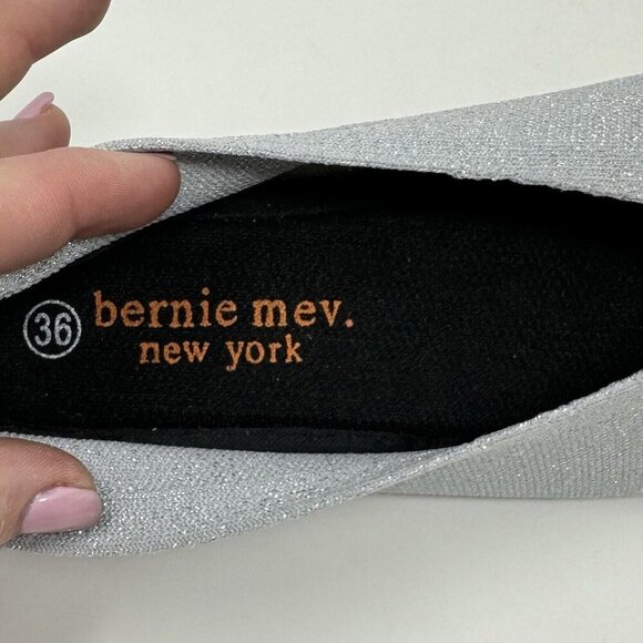 Bernie Mev New‎ York Metallic Silver Slip On Ballet Flat 5.5 (36) Pointed Toe - Picture 7 of 12
